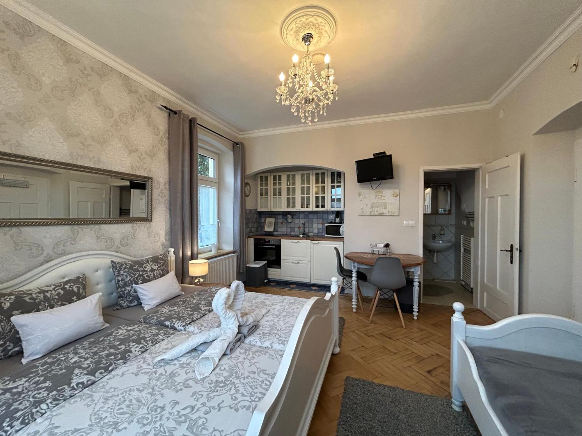 Apartmany Villa Magnolie Lipova Lazne Luaran gambar